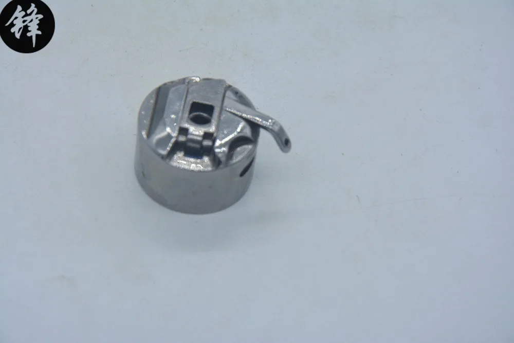 Bobbin case FOR JUKI AMS-205-206-210-211 212-220-222-223-224 B1828-205-OAO BC-205 industrial sewing machine parts
Bobbin case FOR JUKI AMS-205-206-210-211 212-220-222-223-224 B1828-205-OAO BC-205 industrial sewing machine parts