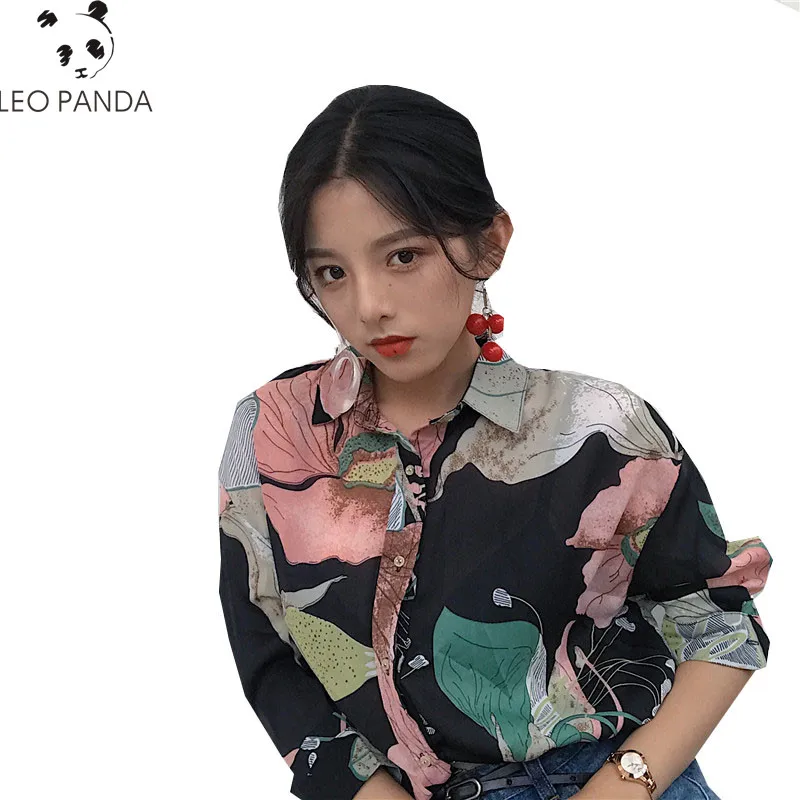 2018 New Arrival Retro Style Floral Chiffon Shirt Single-breasted Notched Women Blouses Long sleeves Print Shirts Female ZQ03
2018 New Arrival Retro Style Floral Chiffon Shirt Single-breasted Notched Women Blouses Long sleeves Print Shirts Female ZQ03