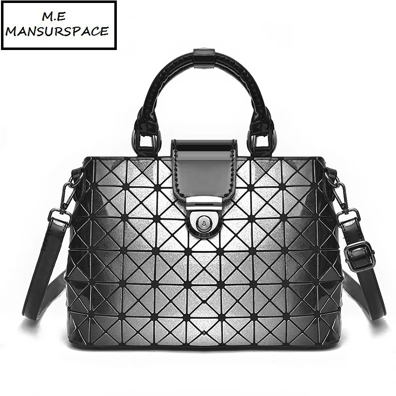 MANSURSPACE Nano-Synthesis Material Package Geometric Zipper Matte Rhombic bao Tote Bag Diagonal Multi-Purpose Folding Handbag
MANSURSPACE Nano-Synthesis Material Package Geometric Zipper Matte Rhombic bao Tote Bag Diagonal Multi-Purpose Folding Handbag