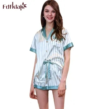 Fdfklak Silk satin pyjamas women short sleeve summer pajamas set student's sleepwear pajama striped shorts pijamas suit
Fdfklak Silk satin pyjamas women short sleeve summer pajamas set student's sleepwear pajama striped shorts pijamas suit