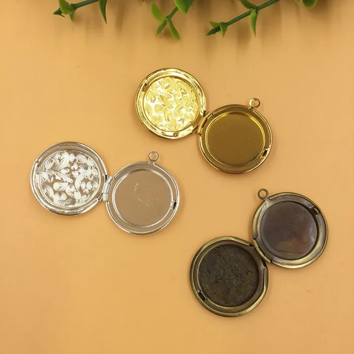27mm 3pcs 7Color Round Photo Frame Locket Box,Bronze/Gold/Silver/Black Pendant,DIY Vintage European Craft Jewelry
27mm 3pcs 7Color Round Photo Frame Locket Box,Bronze/Gold/Silver/Black Pendant,DIY Vintage European Craft Jewelry