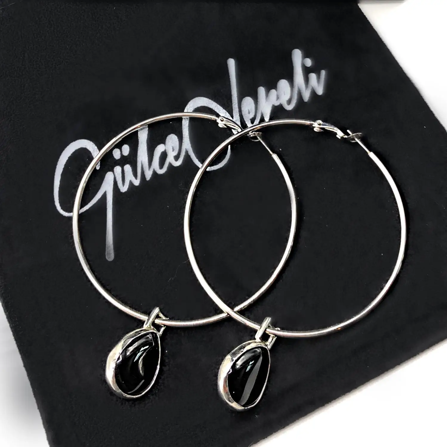 GULCE DERELI, NATURAL BLACK STONE EARRINGS, HOOP EARRINGS, CHARM EARRINGS, GIFT BOX, GOLD/SILVER PLATED
GULCE DERELI, NATURAL BLACK STONE EARRINGS, HOOP EARRINGS, CHARM EARRINGS, GIFT BOX, GOLD/SILVER PLATED