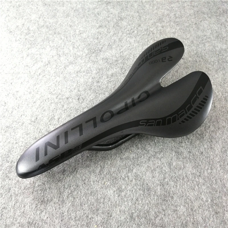114g 27cm*13.5cm Bicycle Saddle Black CARROWTER Cipollini carbon road bike Seat with UD/3K Glossy/Matte for your selection
114g 27cm*13.5cm Bicycle Saddle Black CARROWTER Cipollini carbon road bike Seat with UD/3K Glossy/Matte for your selection