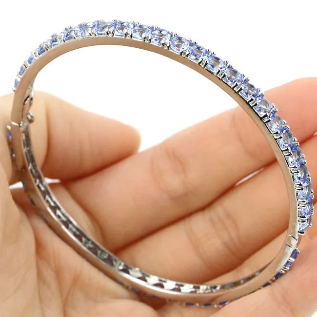 Deluxe Top AAA 12.9g Drop Rich Blue Violet Tanzanite Silver Bangle Bracelet Length 7.5inch 3x3mm
Deluxe Top AAA 12.9g Drop Rich Blue Violet Tanzanite Silver Bangle Bracelet Length 7.5inch 3x3mm