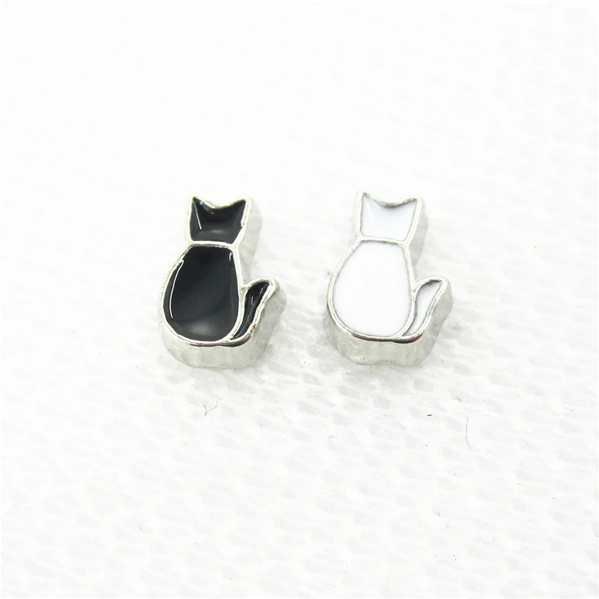 Hot Selling 20pcs/lot Black Cat White Cat Floating Charms Living Glass Memory Lockets Floating Charms DIY Jewelry Accessory
Hot Selling 20pcs/lot Black Cat White Cat Floating Charms Living Glass Memory Lockets Floating Charms DIY Jewelry Accessory