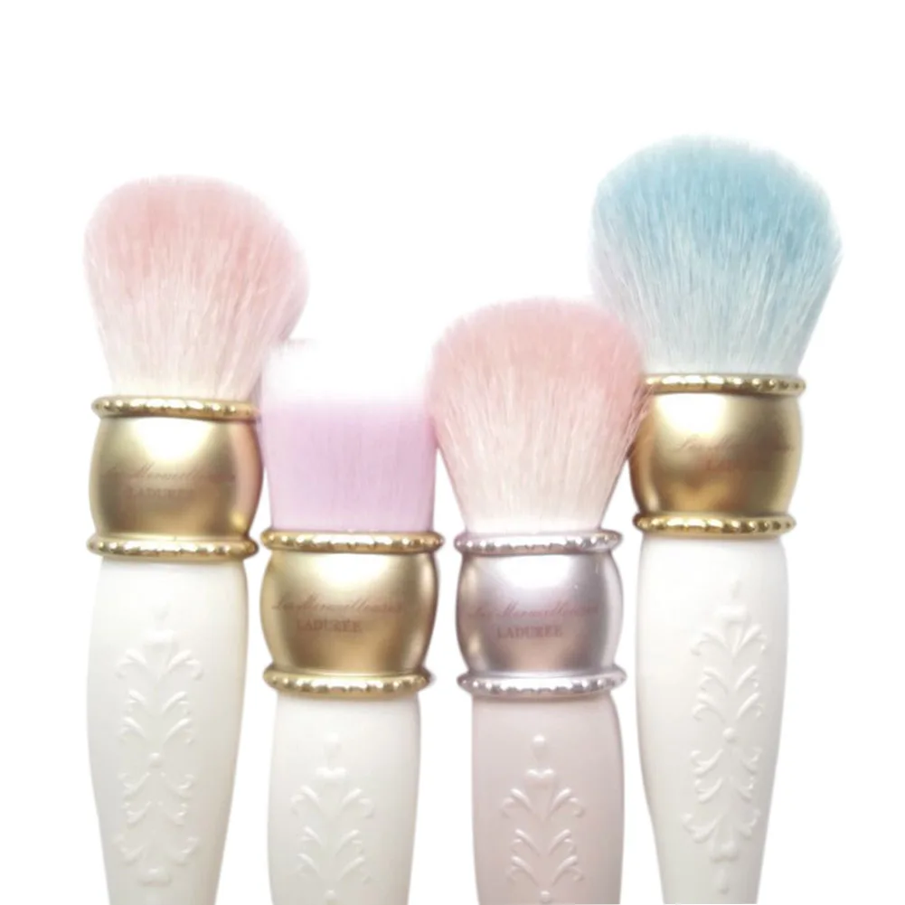1 Pcs Aristocratic Relief Wool Cosmetic Makeup Foundation Blush Beauty 15cm Brush Tool
1 Pcs Aristocratic Relief Wool Cosmetic Makeup Foundation Blush Beauty 15cm Brush Tool