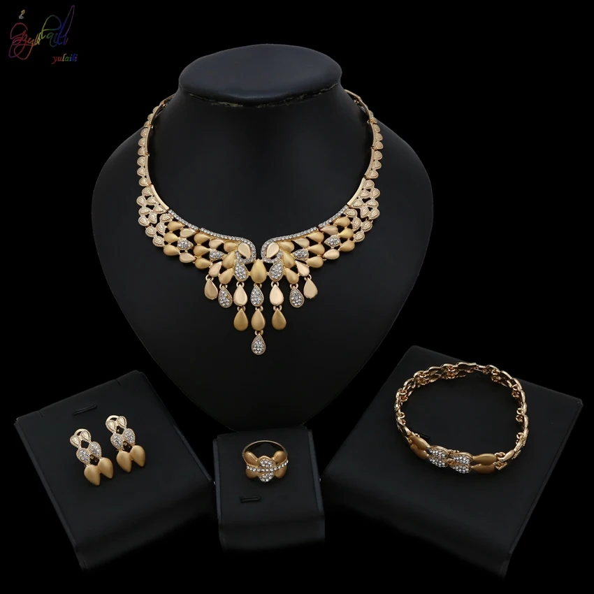 Yulaili 2018 African Jewelry Set Gold Color Silver Jewelry Sets For Women Round Wedding Jewellery Set Bridal Costume Jewellry
Yulaili 2018 African Jewelry Set Gold Color Silver Jewelry Sets For Women Round Wedding Jewellery Set Bridal Costume Jewellry