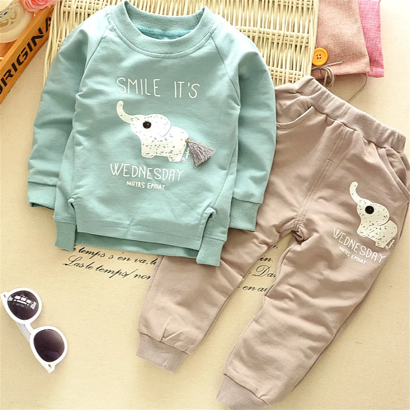 Spring And Autumn Casual Wear Children's Suit Children Cartoon Two Piece Long Sleeved Sweater Cotton Boy And Girl Go Out To Dre
Spring And Autumn Casual Wear Children's Suit Children Cartoon Two Piece Long Sleeved Sweater Cotton Boy And Girl Go Out To Dre