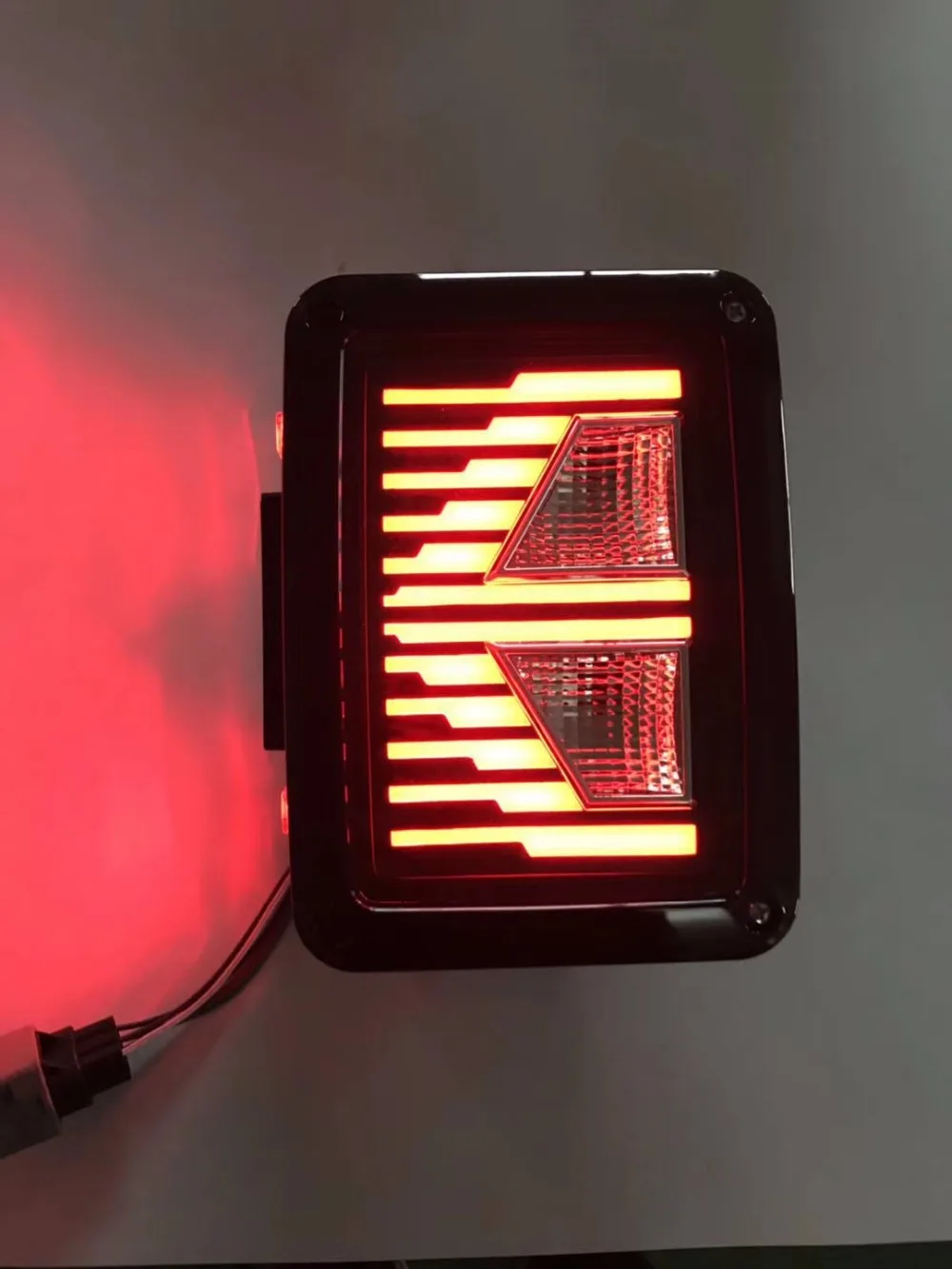 Smoked / Clear Lens Led Tail Light Assembly 07-17 For Jeep Wrangler JK & Wrangler Unlimited
Smoked / Clear Lens Led Tail Light Assembly 07-17 For Jeep Wrangler JK & Wrangler Unlimited