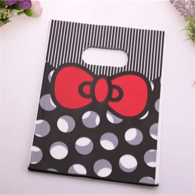 New Style Wholesale 100pcs/lot 15*20cm Fashion Plastic Packaging Bags With Flower Present Gift Pouches
New Style Wholesale 100pcs/lot 15*20cm Fashion Plastic Packaging Bags With Flower Present Gift Pouches