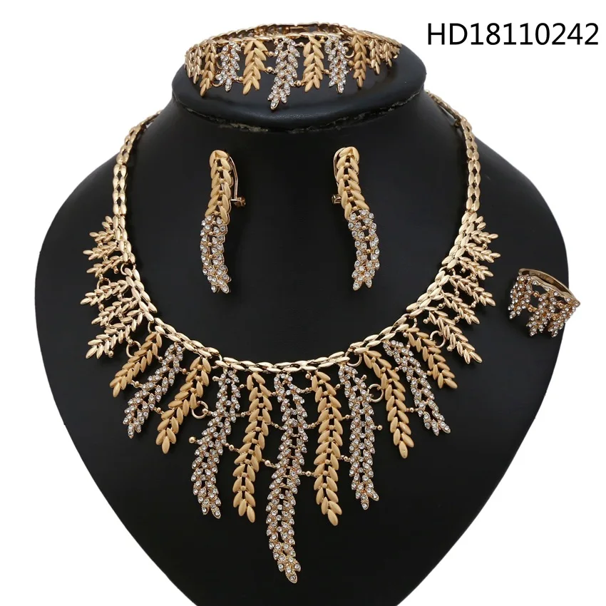 YULAILI New Arrival 2018 Zinc Alloy Rhinestone Big Pendant Bangle Earrings Ring Ladies Costume Jewelry Set
YULAILI New Arrival 2018 Zinc Alloy Rhinestone Big Pendant Bangle Earrings Ring Ladies Costume Jewelry Set