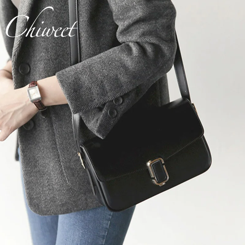 Luxury Gold Buckle Shoulder Bag For Women Oil PU Leather Handbag Brand Designer High Quality Bag Female Vintage Messenger Bags
Luxury Gold Buckle Shoulder Bag For Women Oil PU Leather Handbag Brand Designer High Quality Bag Female Vintage Messenger Bags