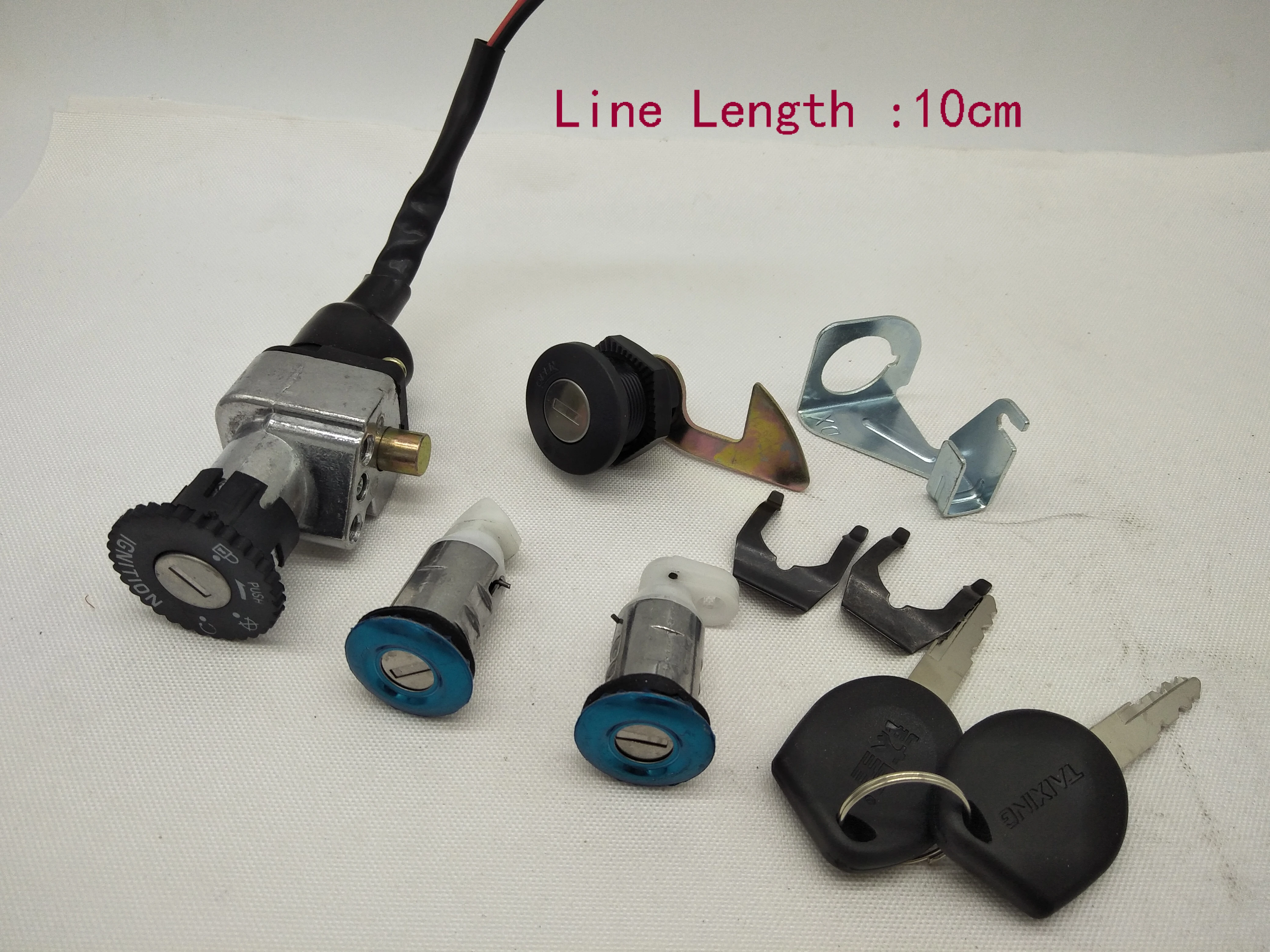 A394 Motorcycle Accesseries Ignition Switch Seat Lock Key Set For YAMAHA ZY125 ZY100 CH125 Scooter Electric Ignition Switch Lock
A394 Motorcycle Accesseries Ignition Switch Seat Lock Key Set For YAMAHA ZY125 ZY100 CH125 Scooter Electric Ignition Switch Lock