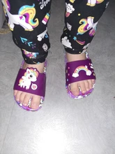 Unicornio zapatillas Nuevo Arco Iris de verano zapatillas de niños niñas de PVC antideslizante niños playa zapatos de bebé sandalias de Casa Chanclas de niños