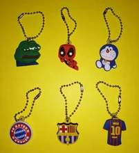 LLavero de superhéroe para niños, llavero de figura de acción, regalo de fiesta, 1 Uds.