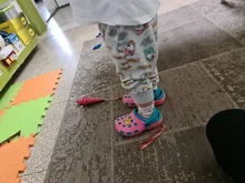 Sandalias para niños pequeños, sandalias para niños y niñas, zapatos de playa con agujeros, zapatos bonitos de playa, sandalias de dibujos animados, pantuflas antideslizantes de verano