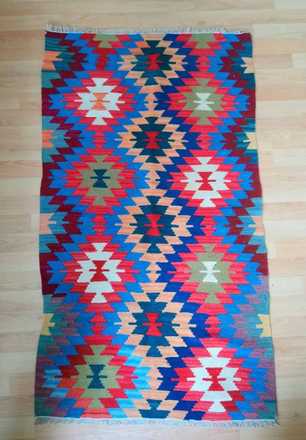 Turkish Handmade Ushak Kilim Rug, Hand-knotted Anatolian Blue, Green, Red Mustard Color Kilim Rug, Oriental Small Ki
Turkish Handmade Ushak Kilim Rug, Hand-knotted Anatolian Blue, Green, Red Mustard Color Kilim Rug, Oriental Small Ki