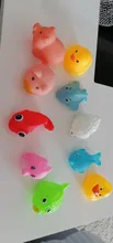 10 unids/pack lindo animales de juguete de baño colorido suave de caucho sonido al estrujar agua de baño de juguete para bebé con bolsa de malla