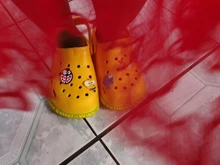 Zapatos de cueva de dibujos animados para niños, zapatillas de verano con fondo suave antideslizante para salir de la ducha y para la playa, 2020