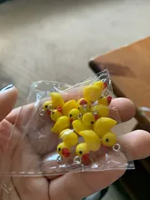 10 uds. De animales de la familia, pequeños abalorios de resina de pato amarillo, colgante de Animal, pendiente artesanal, joyería de moda