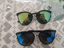 Gafas de sol de estilo de ojo de gato para mujer, lentes de sol de plástico de lujo, clásicas, Retro, para exteriores, de pesca, 1 Uds.