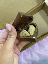 Estuche De Viaje de exhibición Universal de anillos de madera, organizador de joyas, almacenamiento portátil, caja de corazón para amantes de la marca, embalaje de nogal, 2020