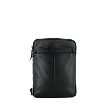 Iguazù Shoulder Bag Black 
Iguazù Shoulder Bag Black