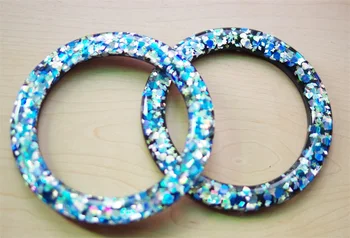 Outer 12cm Plano-convex acrylic bag handle, One Pair, Mosaic blue color, Back side is flat, Inner 9cm obag handles purse frame
Outer 12cm Plano-convex acrylic bag handle, One Pair, Mosaic blue color, Back side is flat, Inner 9cm obag handles purse frame