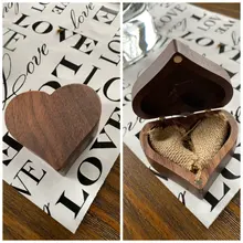 Estuche De Viaje de exhibición Universal de anillos de madera, organizador de joyas, almacenamiento portátil, caja de corazón para amantes de la marca, embalaje de nogal, 2020