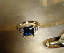 Huitan-anillo cuadrado azul con cuatro garras para mujer, diseño Vintage, Circonia cúbica de lujo, joyería femenina, anillos de boda