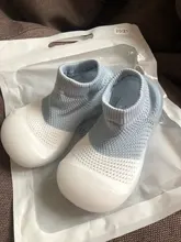 Zapatos transpirables de suela blanda para bebé, Calcetines antideslizantes Con agujeros para el suelo, calcetines de seda de hielo, zapatos de malla delgada para verano