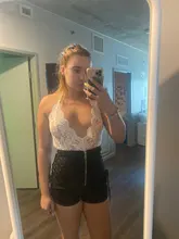 Body de encaje cuello Halter con espalda descubierta de las mujeres Sexy pura transparente monos V profunda bodys blanco negro rojo Delgado Bodycon mono