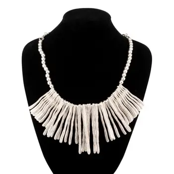 Necklace female strips 55252 (silver, adjustable clasp, Zamak)
Necklace female strips 55252 (silver, adjustable clasp, Zamak)