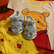 Zapatos de primeros pasos para bebé recién nacido, zapatillas de deporte con estampado de estrellas y apliques