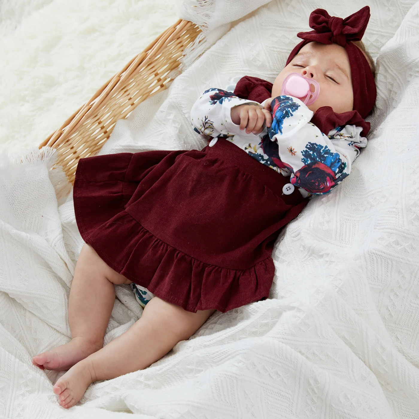 Conjunto 3 peças floral body + jardineira + bandana para bebê Conjunto 3 peças floral body + jardineira + bandana para bebê