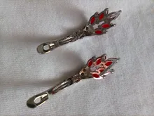 Pendientes de tuerca inusuales para mujer, joyería coreana, regalo de San Valentín, bisutería de Color rojo y plateado, pendientes de precio de fábrica, 1 par