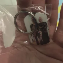 Llavero con foto personalizada de acero inoxidable, llavero con nombre, fecha, grabado redondo, identificación, etiqueta de perro, llavero de corazón, llave de amuleto colgante