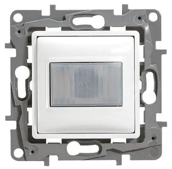 672217. motion sensor 400 W Legrand Etika (white).
672217. motion sensor 400 W Legrand Etika (white).