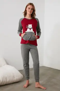 Trendyol Embroidered Knitted Pajama set THMAW21PT0657
Trendyol Embroidered Knitted Pajama set THMAW21PT0657