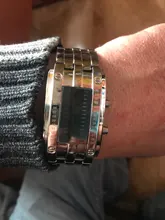 Reloj de lujo para amantes de los hombres y las mujeres de acero inoxidable azul binario luminoso LED pantalla electrónica relojes deportivos de moda para mujeres