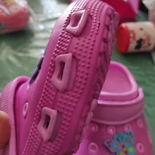 Sandalias para niños pequeños, sandalias para niños y niñas, zapatos de playa con agujeros, zapatos bonitos de playa, sandalias de dibujos animados, pantuflas antideslizantes de verano