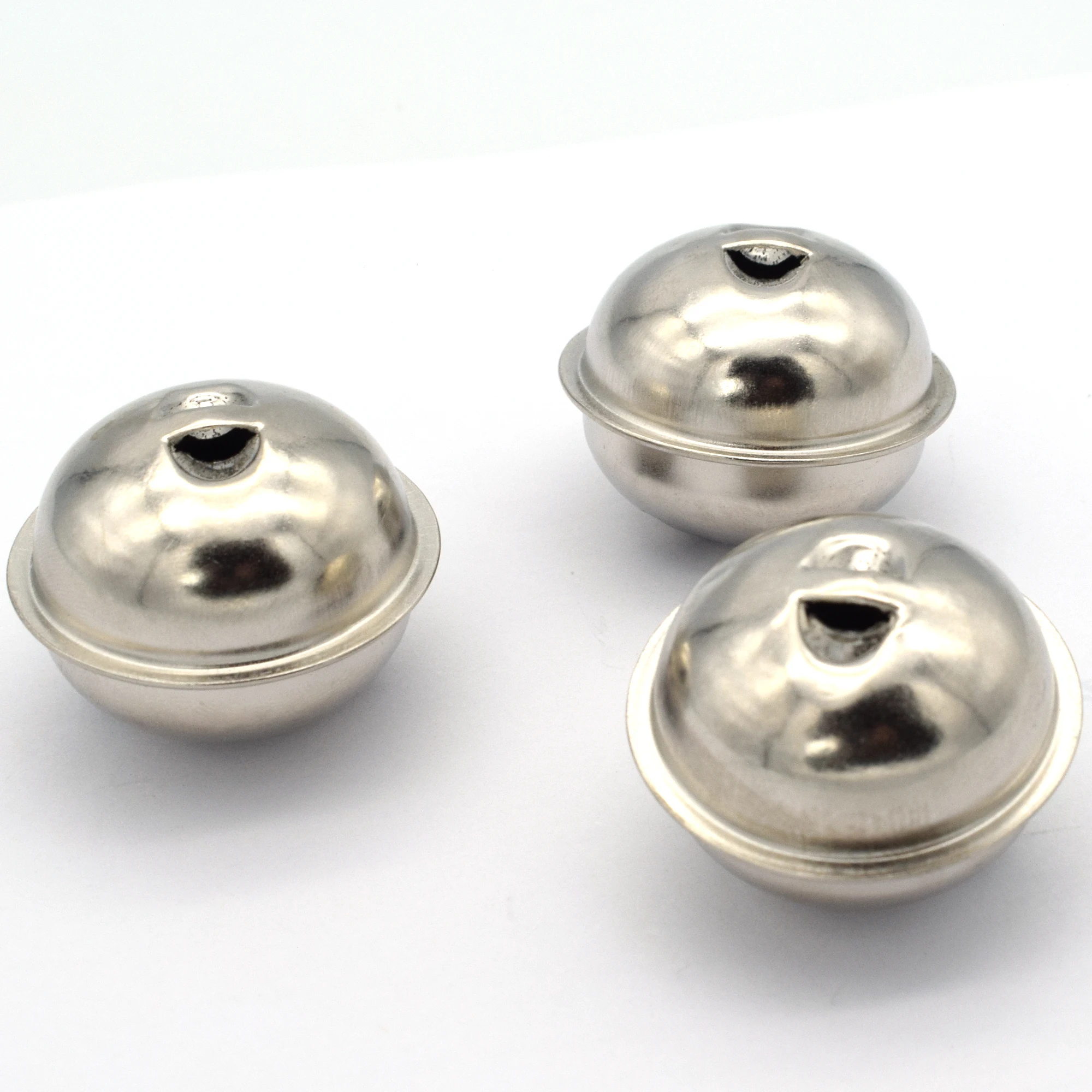 10pcs Silver Christmas Jingle Pet Bell Charm Rustic Christmas Bells for Christmas Holiday Home Decorative Bell Wreath DIY Making
10pcs Silver Christmas Jingle Pet Bell Charm Rustic Christmas Bells for Christmas Holiday Home Decorative Bell Wreath DIY Making