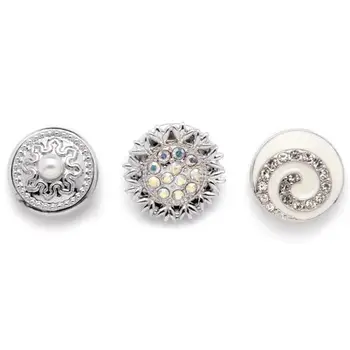 "decorative buttons for decoration", "buttons 19 mm", "buttons white/silver color"
"decorative buttons for decoration", "buttons 19 mm", "buttons white/silver color"