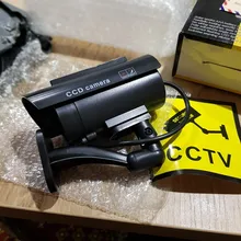 Falsa cámara de energía Solar al aire libre de cámara simulada seguridad impermeable CCTV vigilancia bala con luz LED para destellear