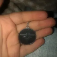 Collar de luciérnaga con logotipo letras para hombre y mujer, colgante Retro de The Last Of Us 2, joyería de juego caliente para hombres y mujeres