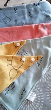 Bebé triángulo Algodón Doble Baberos 5 unids/lote de impresión de dibujos animados de Saliva toalla bebé niños niñas alimentación delantal baberos Bandana de algodón