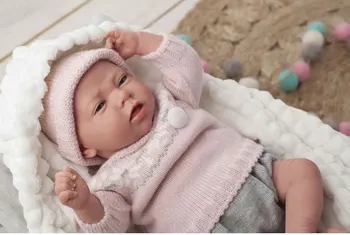 Drink REBORN 98049 snow of ARIAS. IT MEASURES 40CM. Includes pacifier, blanket and plush. With gray PANTALON and pink JERSEY hat
Drink REBORN 98049 snow of ARIAS. IT MEASURES 40CM. Includes pacifier, blanket and plush. With gray PANTALON and pink JERSEY hat