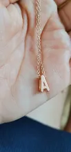 Colgante con inicial de cadena de oro para mujer, colgante de Metal con letras de A-Z para joyería, collares de nombre individual con letras cortadas