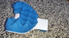 Soporte para el cuello calmante para la tensión relajante de hombros y cuello esponja azul libera tensión muscular alivia el dolor tighteness Theraputic