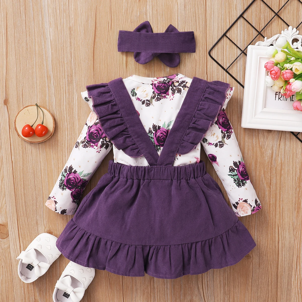 Conjunto 3 peças floral body + jardineira + bandana para bebê Conjunto 3 peças floral body + jardineira + bandana para bebê
